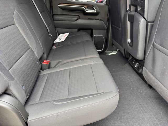 2022 Chevrolet Silverado 1500 LT - Photo 9