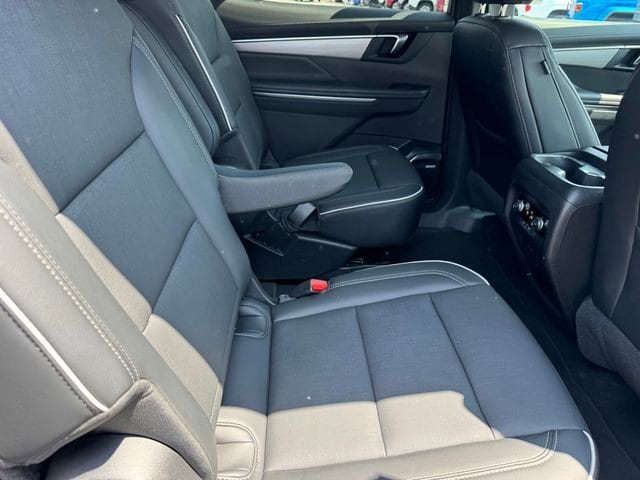 2025 Buick Enclave Preferred - Photo 10