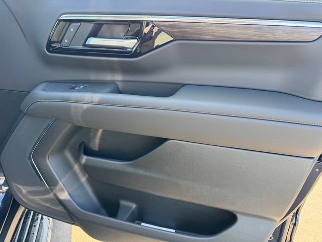 2026 Chevrolet Tahoe LS - Photo 8