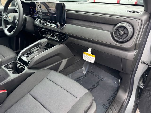 2026 Chevrolet Colorado WT photo 5