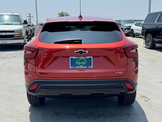 2024 Chevrolet Trax RS - Photo 3
