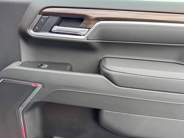 2026 Chevrolet Silverado 1500 LT photo 3