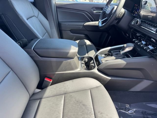 2026 Chevrolet Colorado LT photo 6