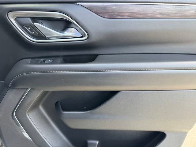 2024 Chevrolet Suburban LS - Photo 10