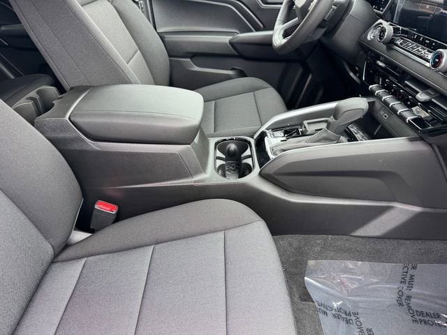 2026 Chevrolet Colorado WT photo 6