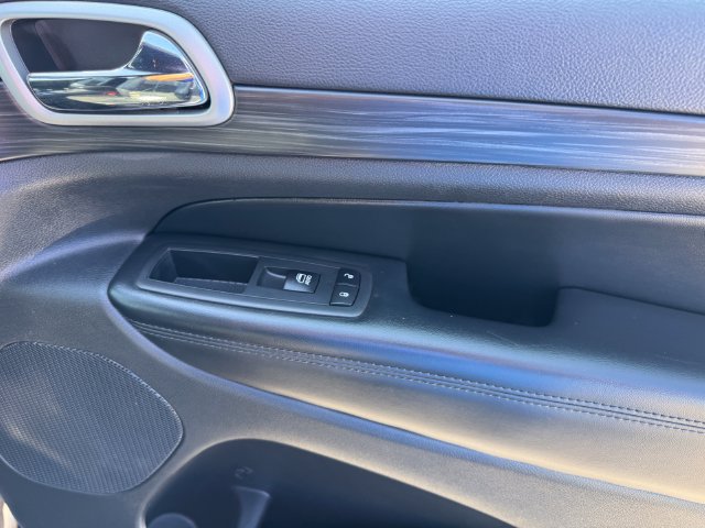2019 Jeep Grand Cherokee Laredo E - Photo 7