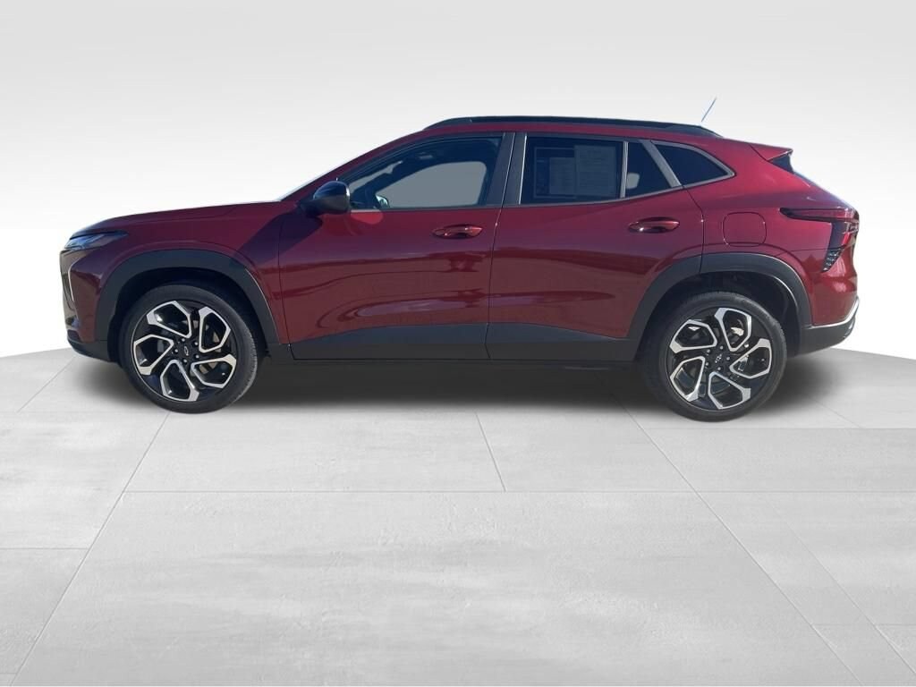 Used 2025 Chevrolet Trax 2RS SUV