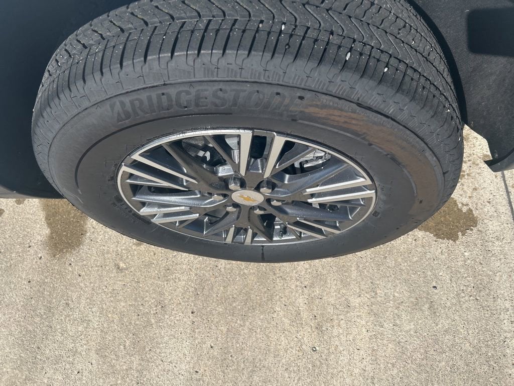 2026 Chevrolet Traverse LT - Photo 14