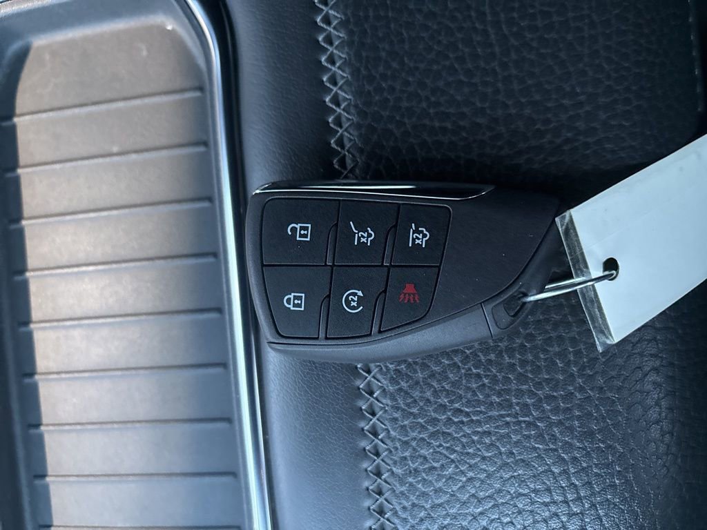 2024 GMC Yukon Denali - Photo 35