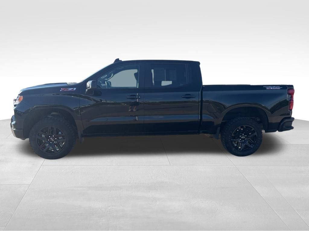 2024 Chevrolet Silverado 1500 LT Trail Boss photo 2