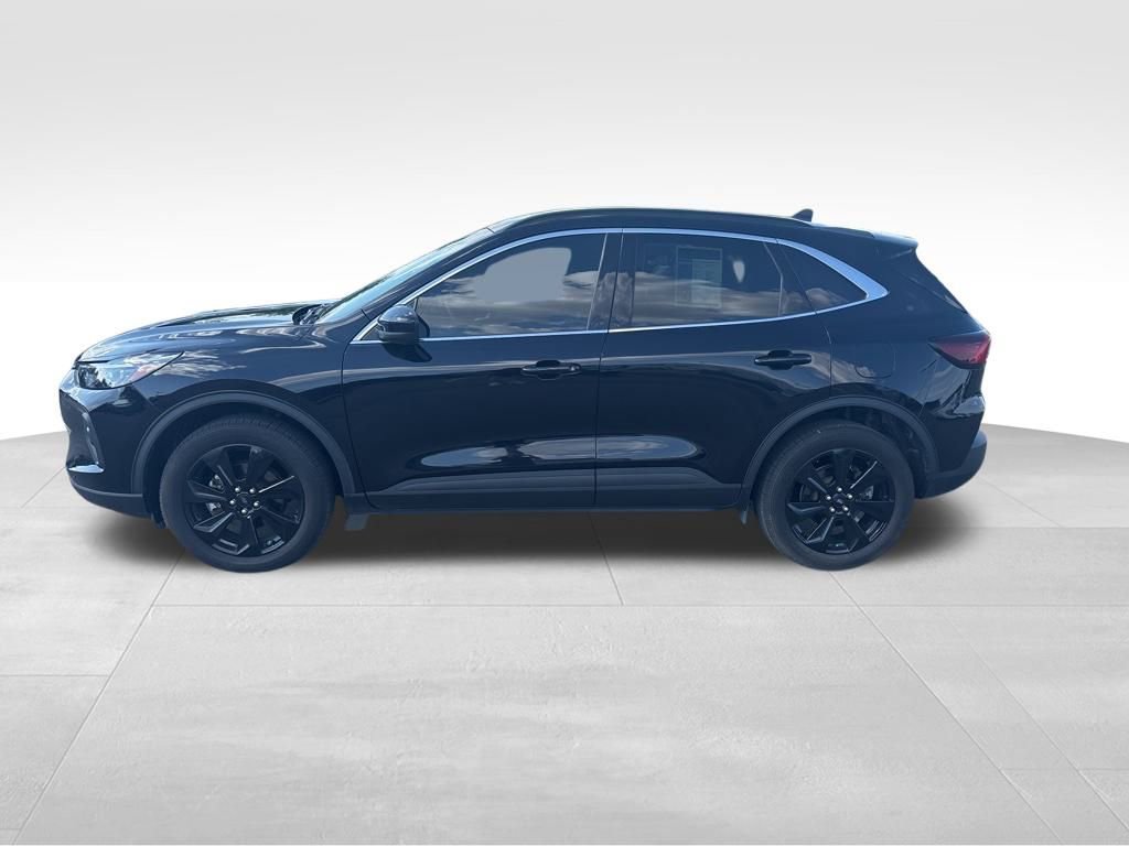 2024 Ford Escape Platinum photo 2