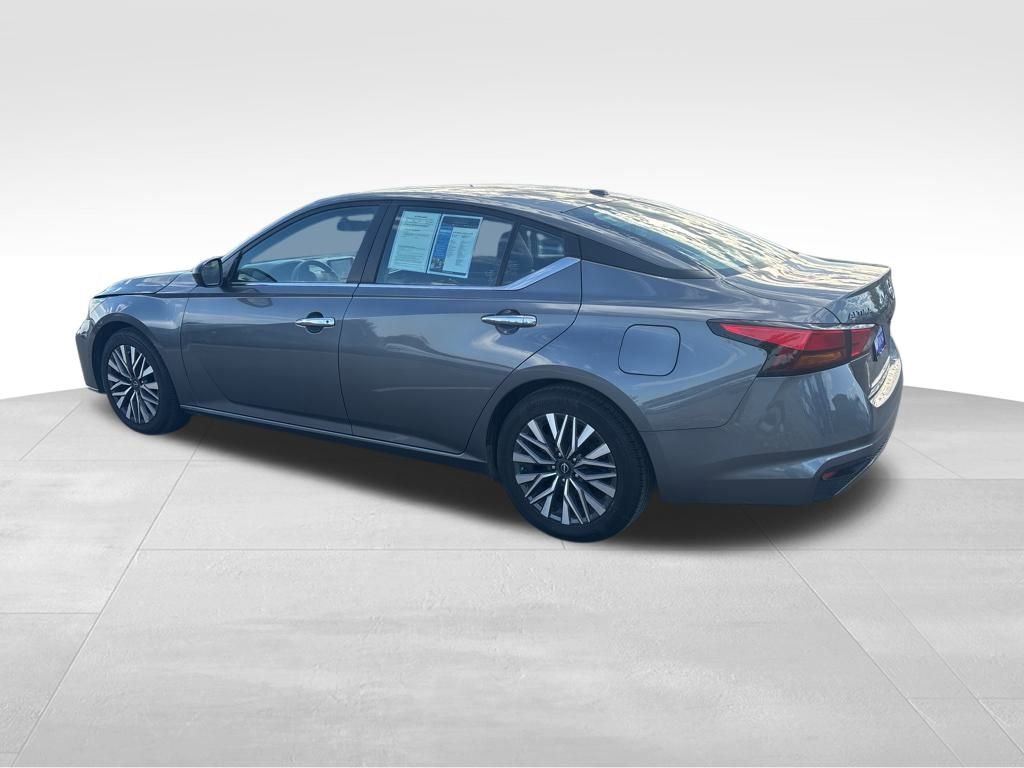 2024 Nissan Altima 2.5 SV photo 3