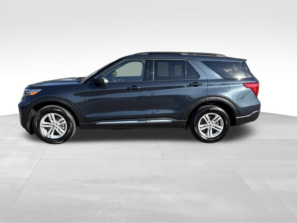 Used 2024 Ford Explorer XLT