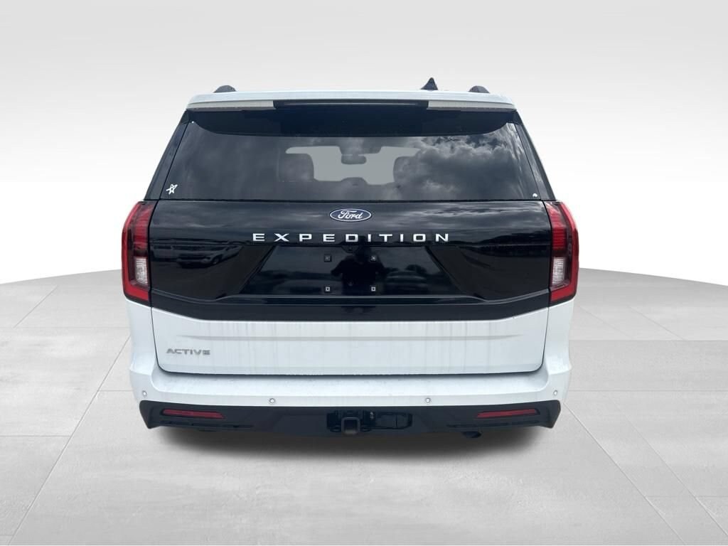 Used 2025 Ford Expedition Active