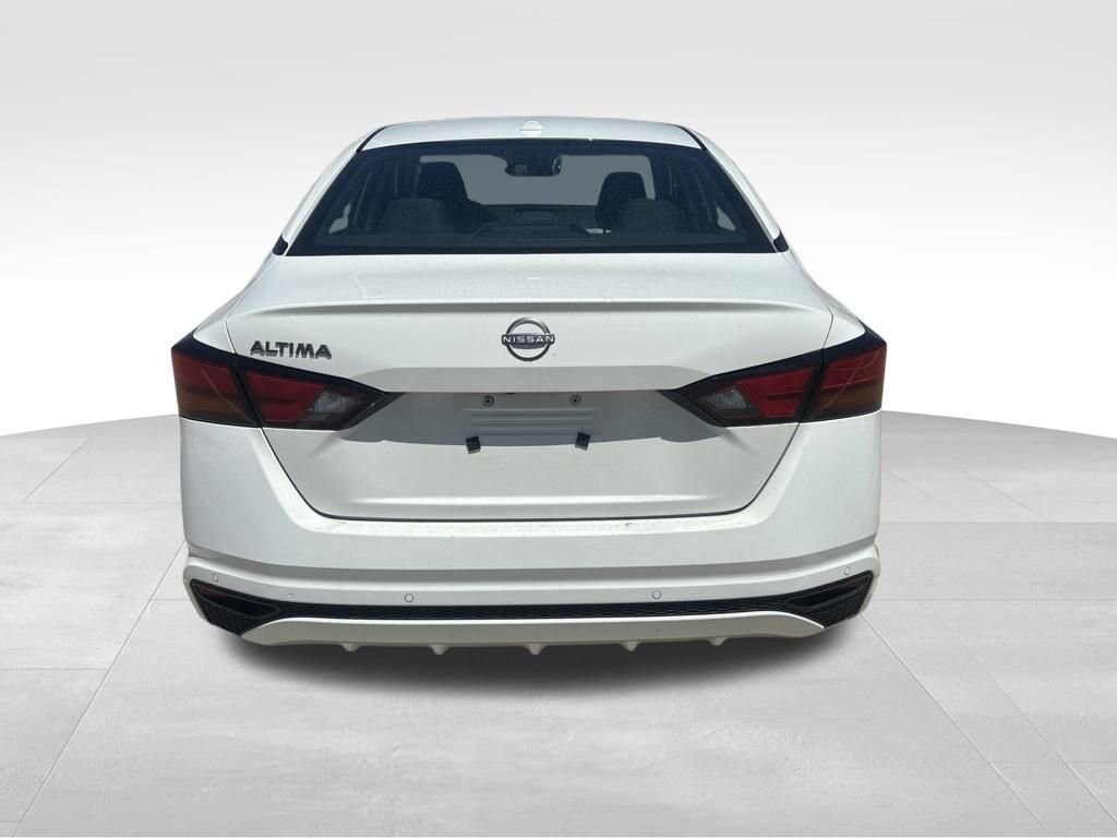 Used 2025 Nissan Altima SV