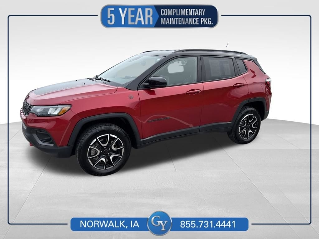 Used 2025 Jeep Compass Trailhawk