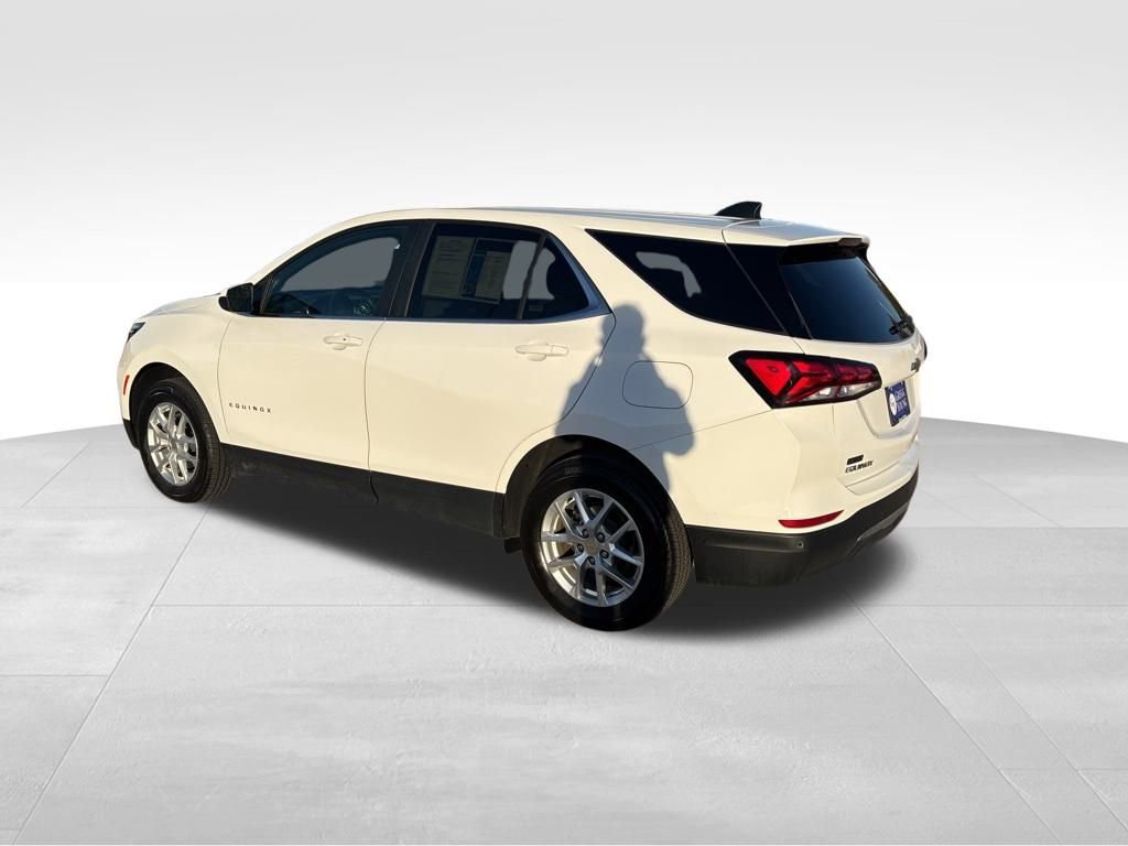 2024 Chevrolet Equinox LT photo 3