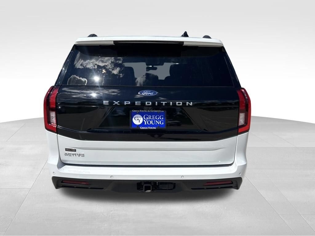 Used 2025 Ford Expedition Active