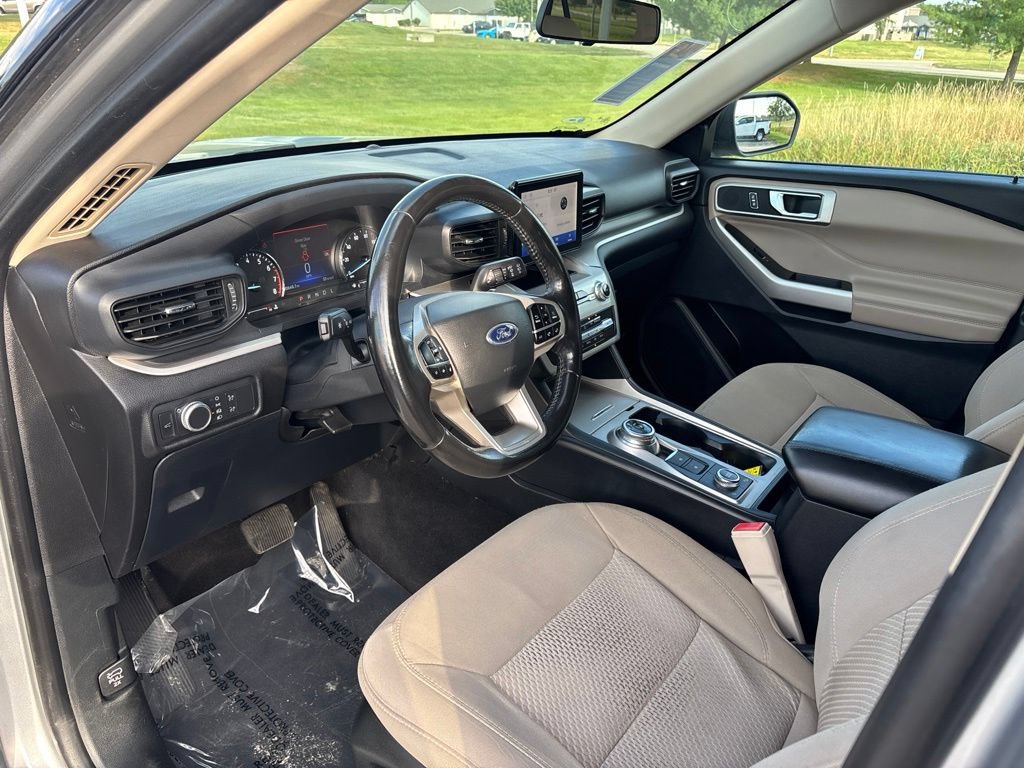 2022 Ford Explorer XLT - Photo 17