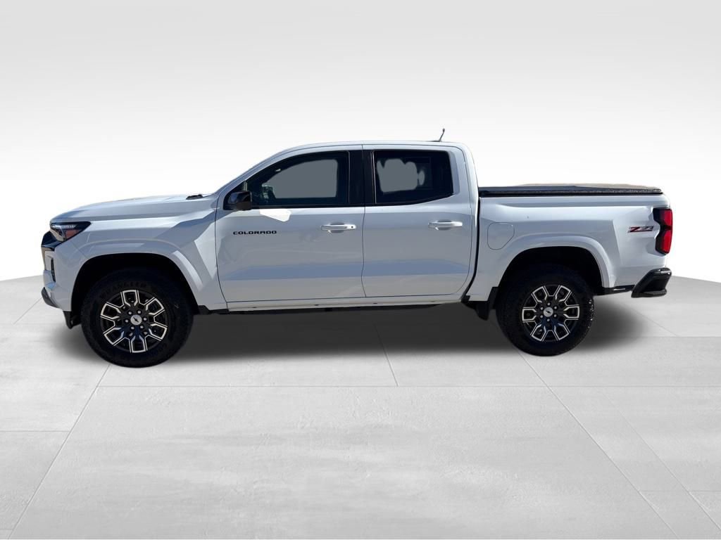 2026 Chevrolet Colorado Z71 photo 2