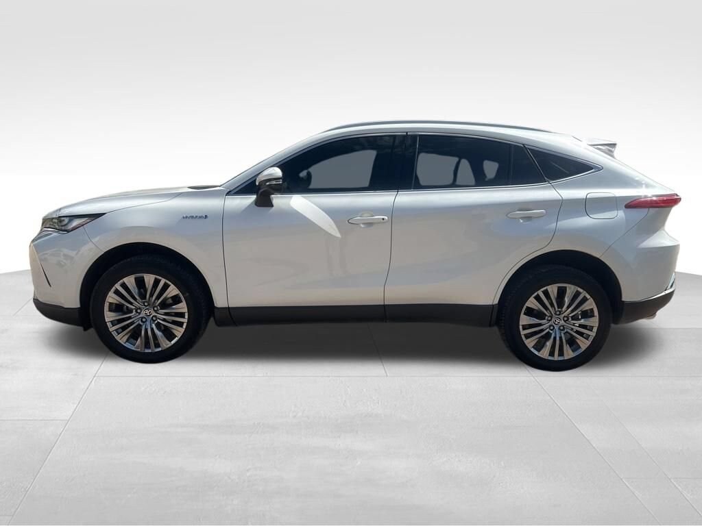Used 2021 Toyota Venza LE