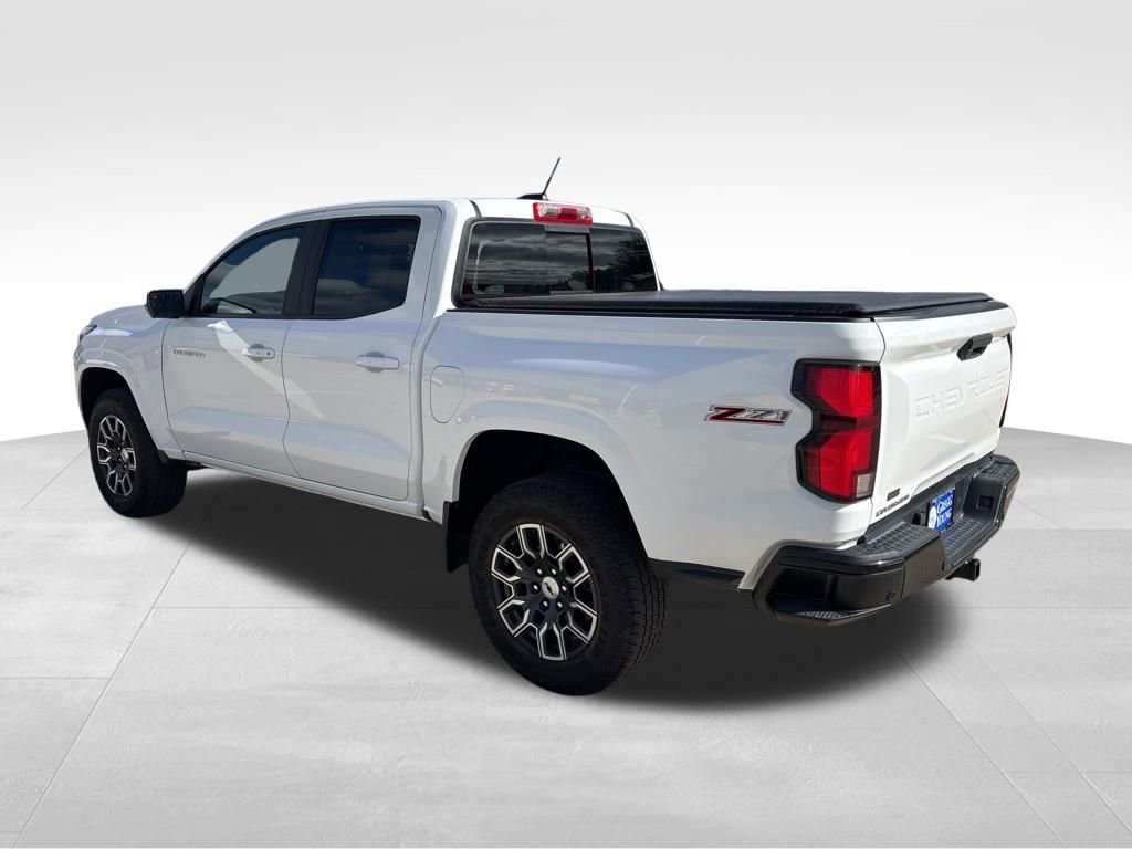 2023 Chevrolet Colorado Z71 photo 3