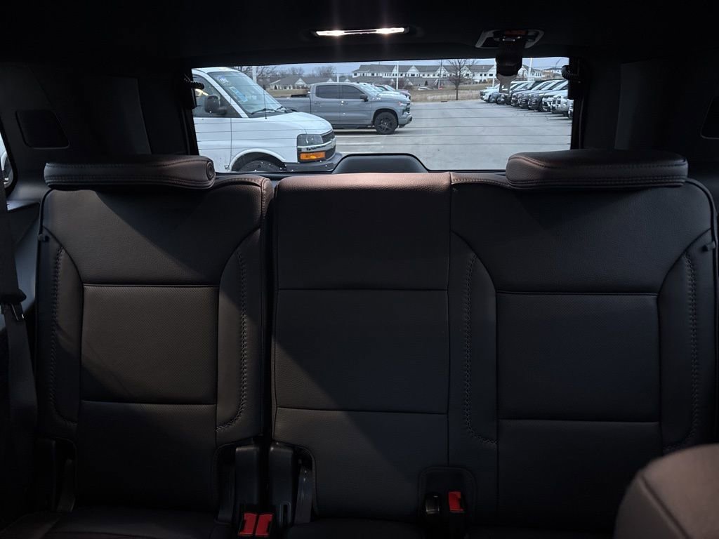 2024 GMC Yukon Denali - Photo 40
