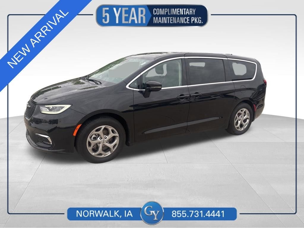 Used 2024 Chrysler Pacifica Limited