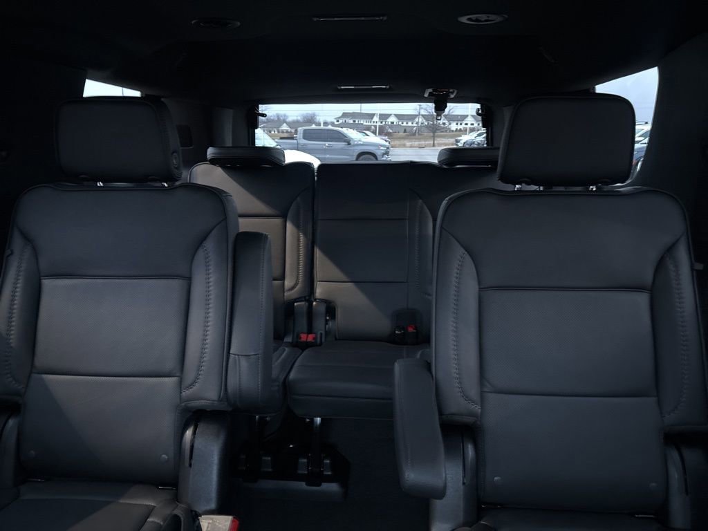 2024 GMC Yukon Denali - Photo 36