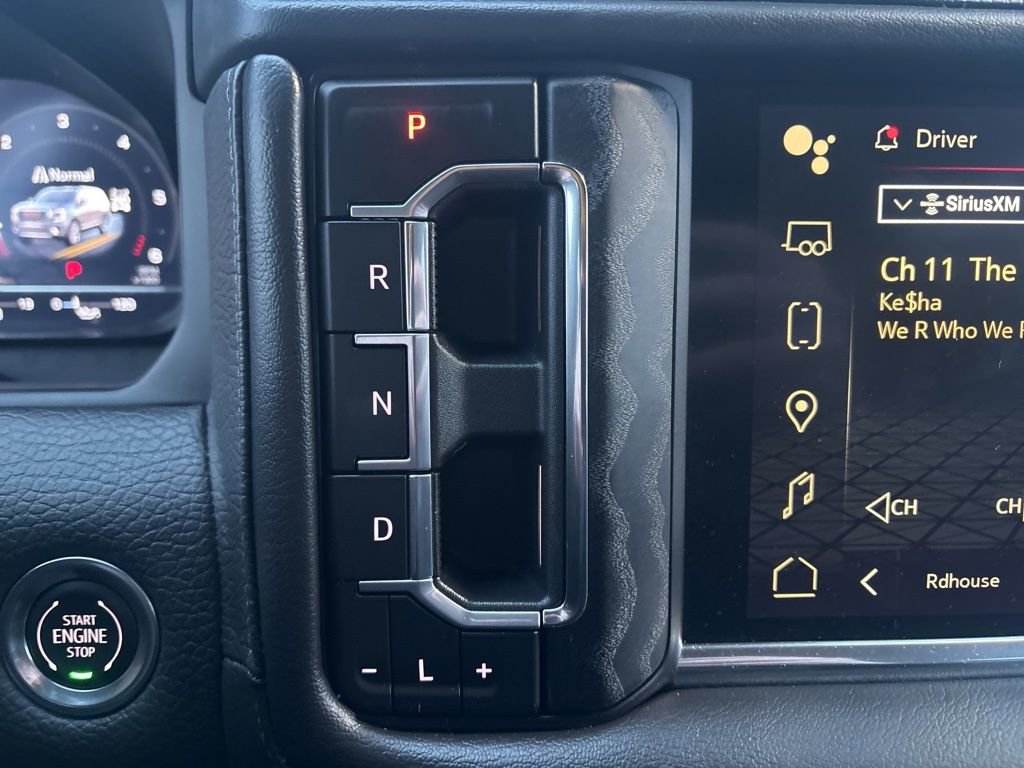 2024 GMC Yukon Denali - Photo 25