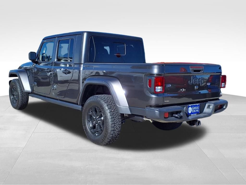 2021 Jeep Gladiator Willys Sport photo 3