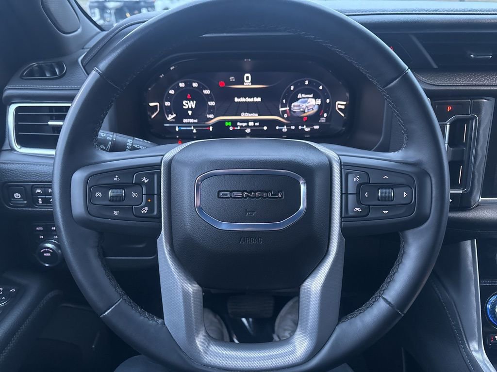 2024 GMC Yukon Denali - Photo 20