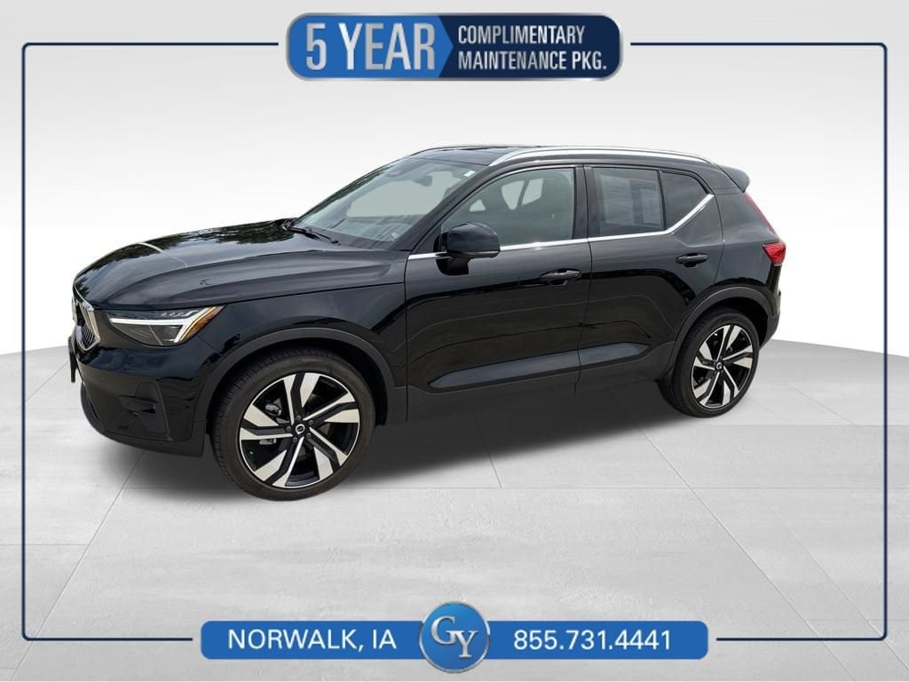 Used 2024 Volvo XC40 Plus Bright Theme