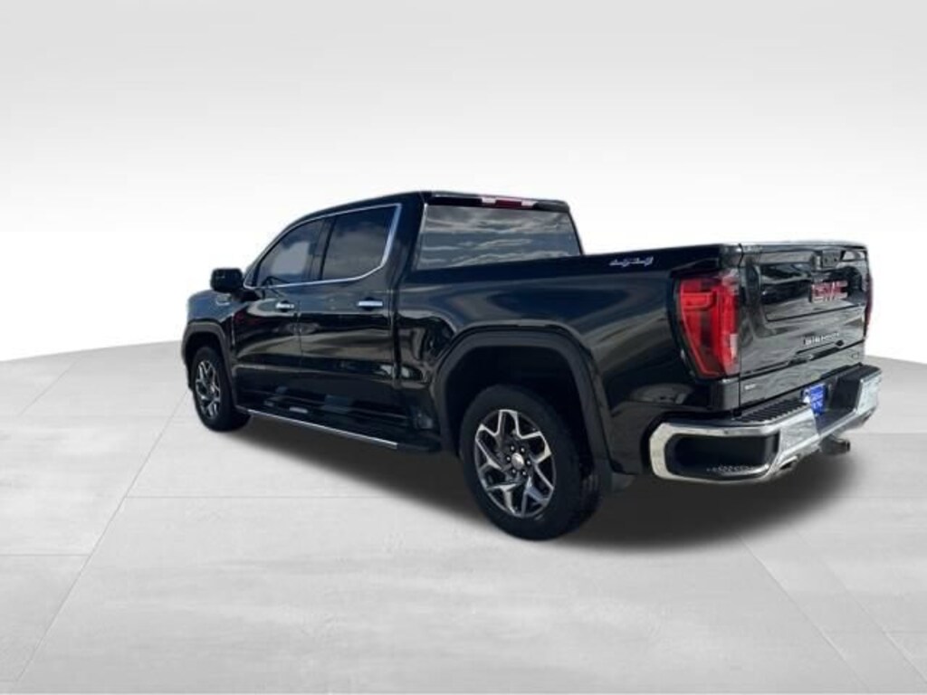 Used 2022 GMC Sierra 1500 SLT Truck