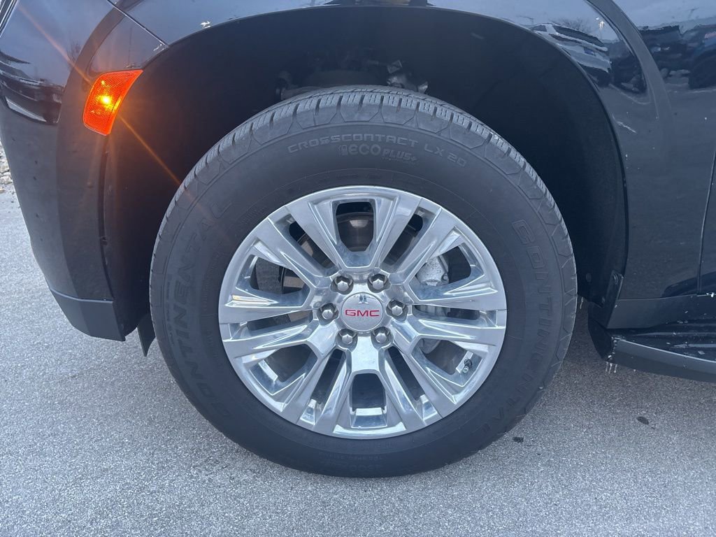 2024 GMC Yukon Denali - Photo 10