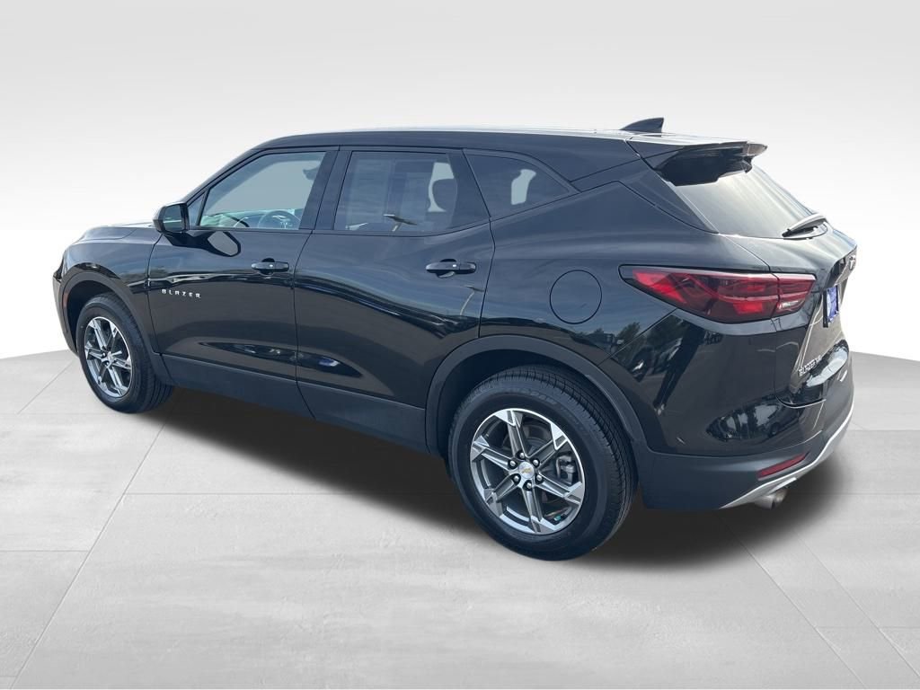 2023 Chevrolet Blazer 2LT photo 3