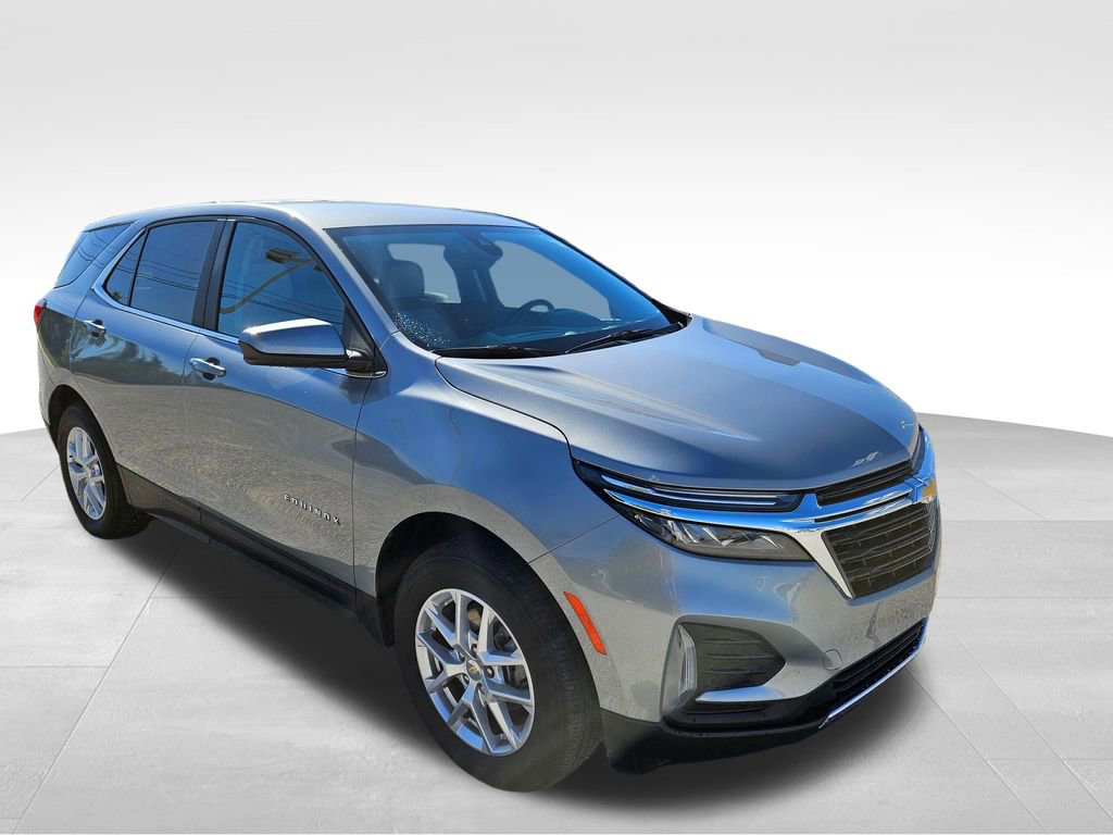 2024 Chevrolet Equinox LT photo 3