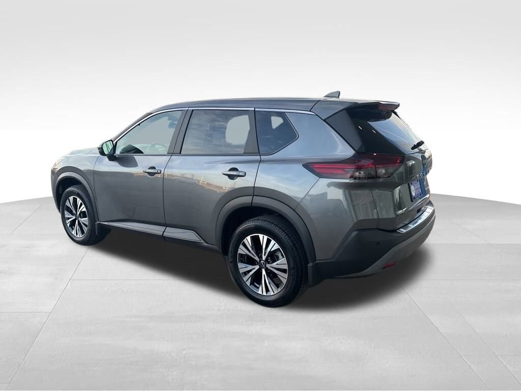 Used 2022 Nissan Rogue SV