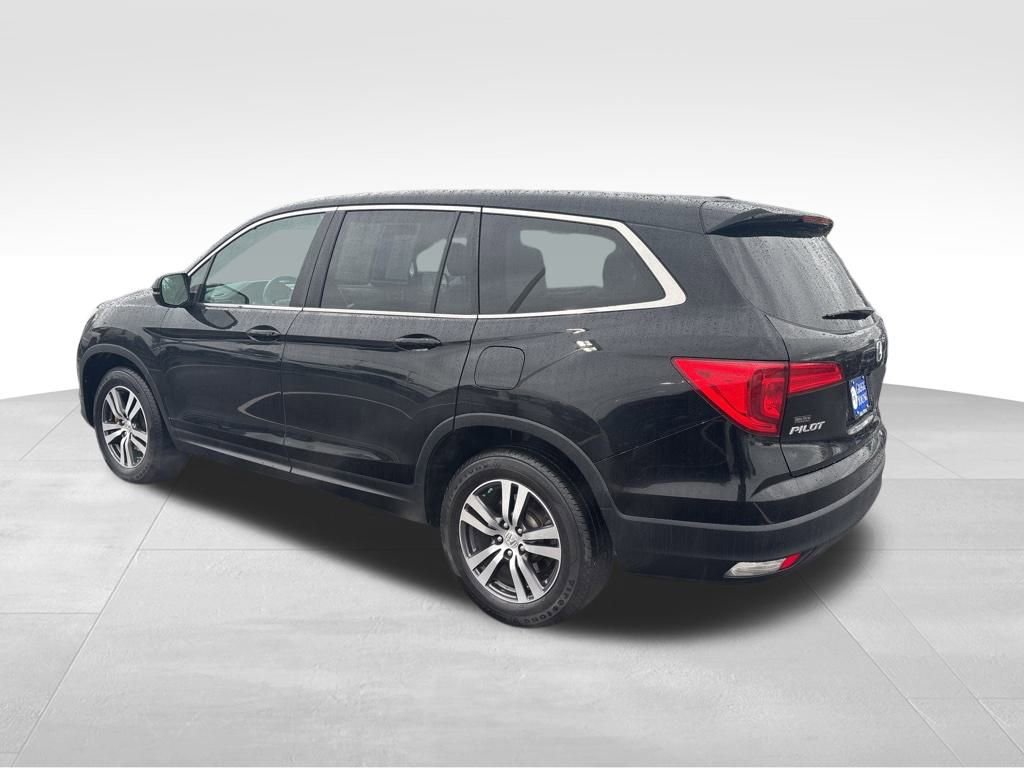 2017 Honda Pilot EX-L photo 3