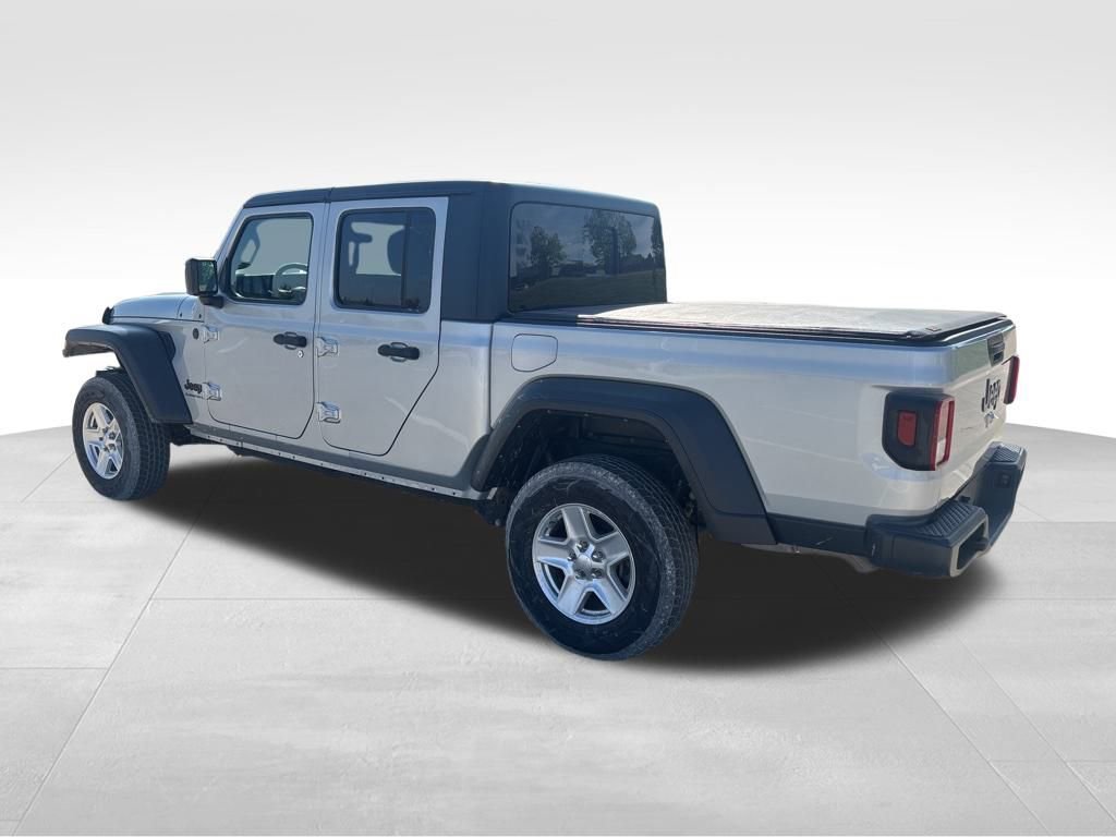 2023 Jeep Gladiator Sport S photo 3