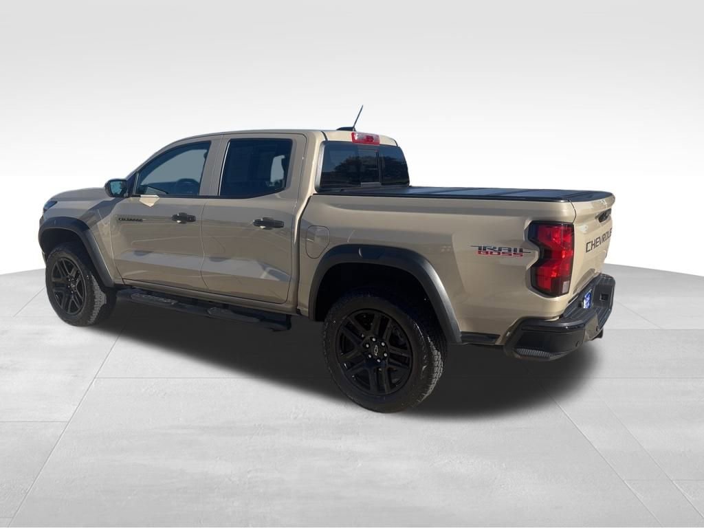 2024 Chevrolet Colorado Trail Boss photo 3