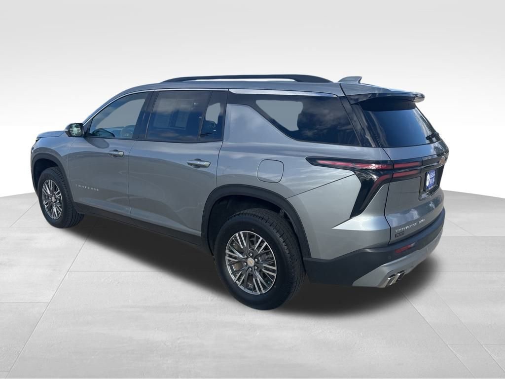 2024 Chevrolet Traverse photo 3
