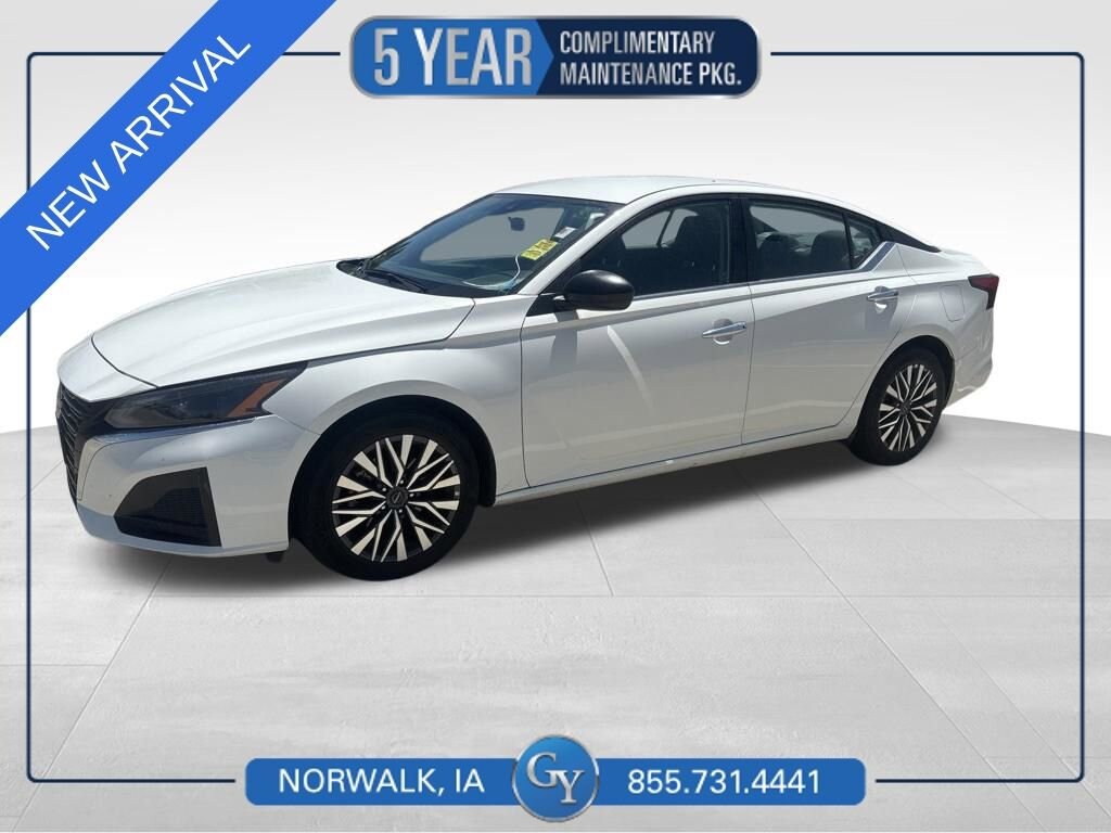 Used 2025 Nissan Altima SV