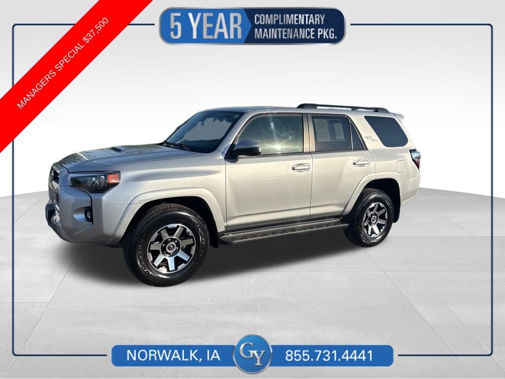 2024 Toyota 4Runner TRD Off-Road's photo