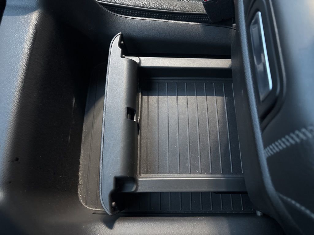 2024 GMC Yukon Denali - Photo 34