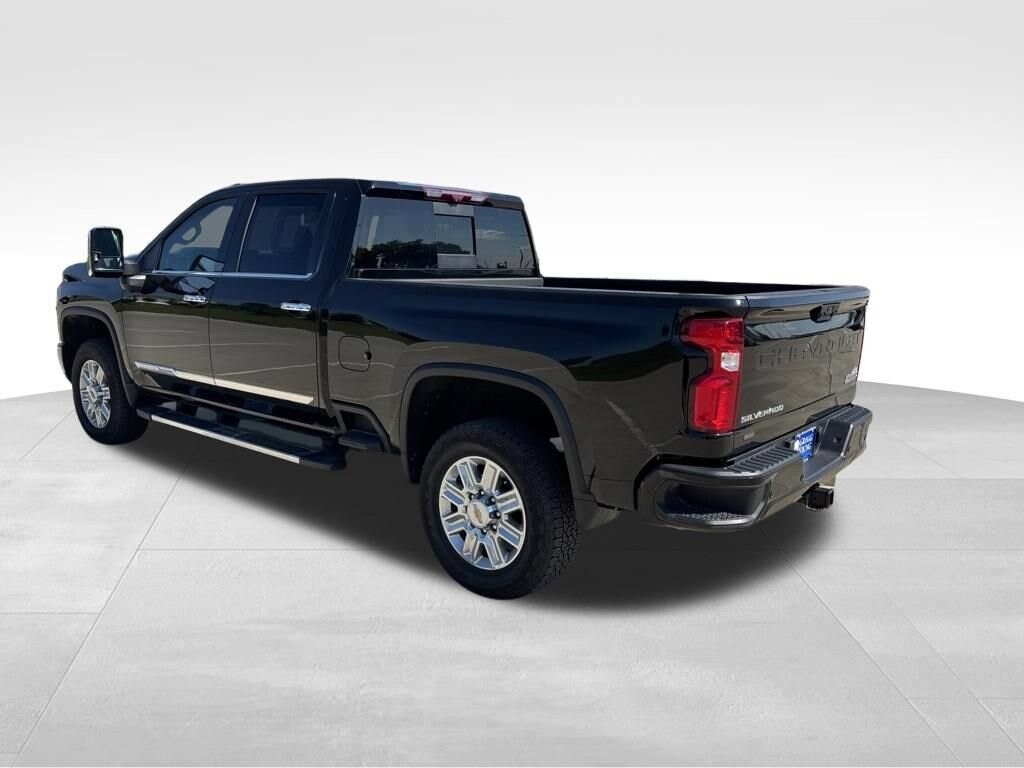 Used 2024 Chevrolet Silverado 2500 HD High Country Truck