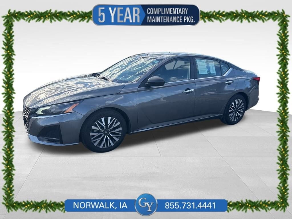 Used 2024 Nissan Altima 2.5 SV