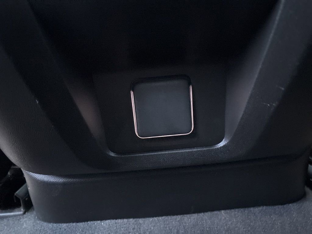 2024 GMC Yukon Denali - Photo 39