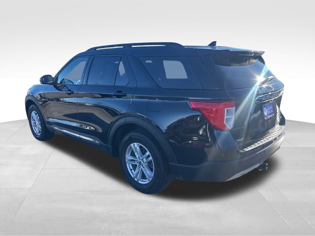 2022 Ford Explorer XLT photo 3