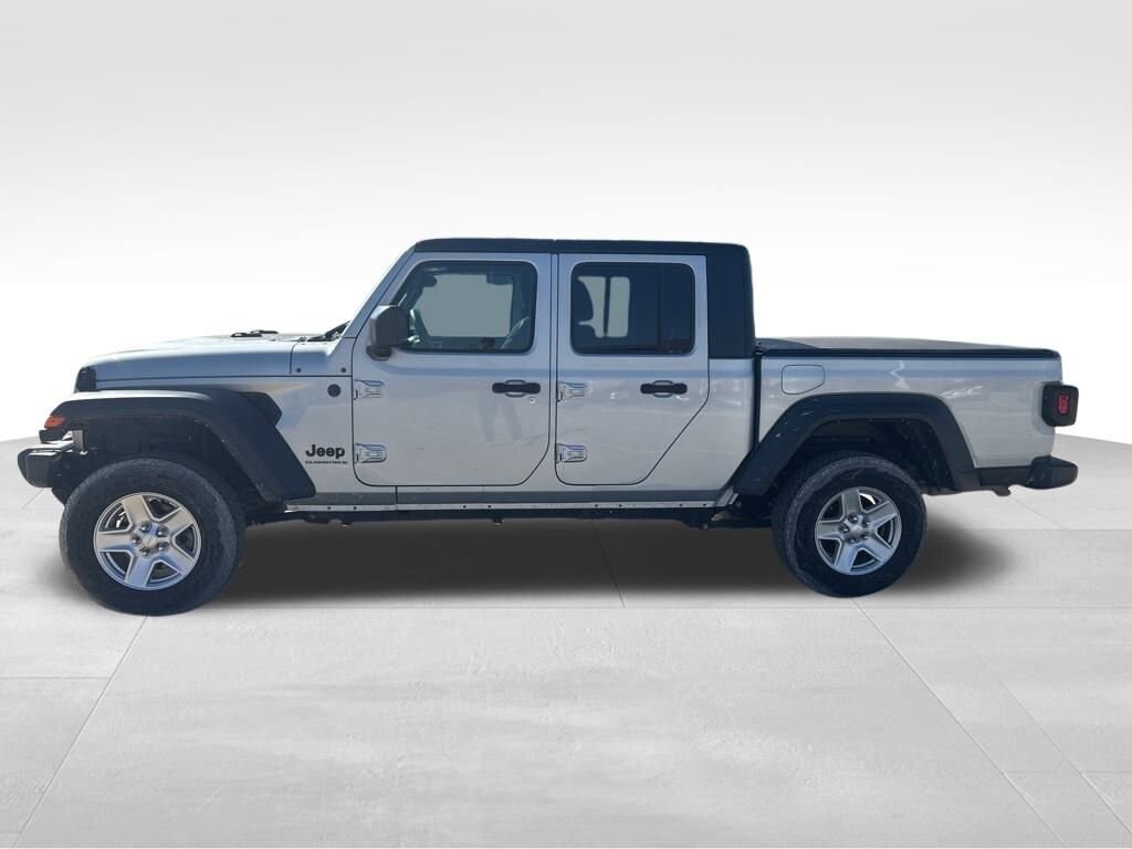 2023 Jeep Gladiator Sport S photo 2